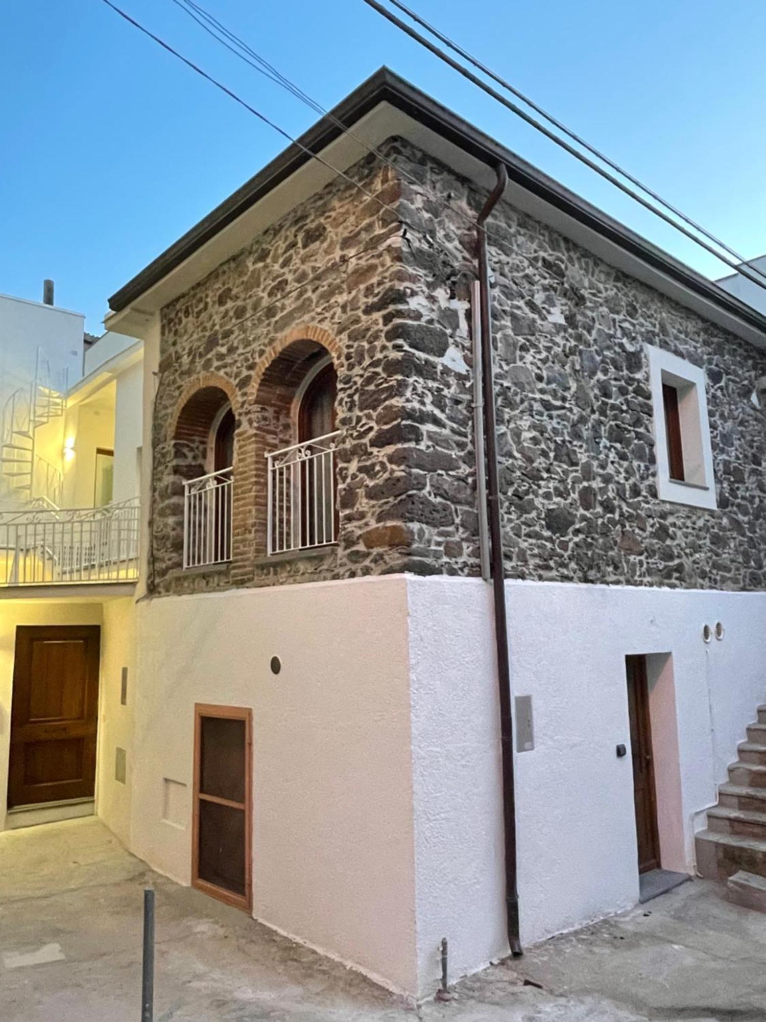 Sa Troppa De Sos Chentu Dorgali Exterior foto