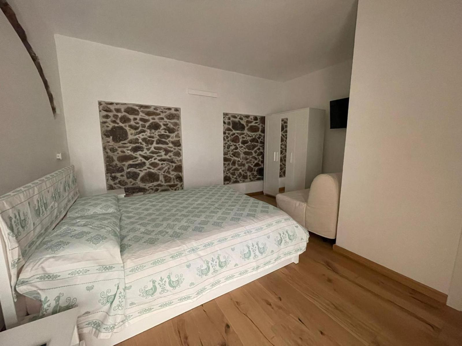 Sa Troppa De Sos Chentu Dorgali Exterior foto